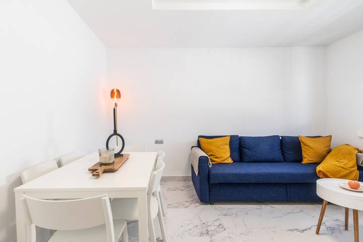 Entire apartment, Apartment "Sotogrande" with Private Terrace & Wi-Fi in Pueblo Nuevo, San Roque
