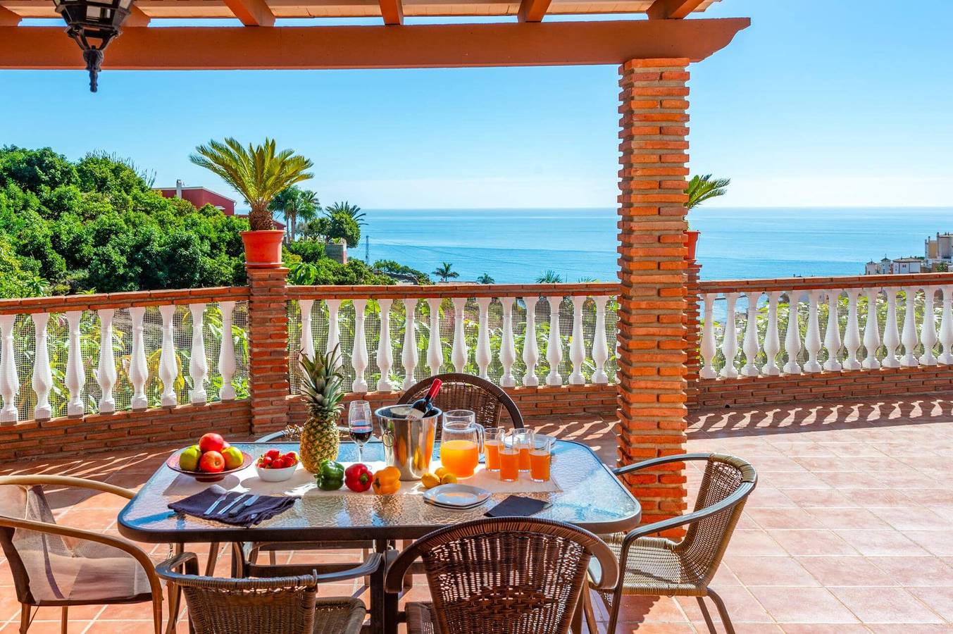 Villa för 6 Personer in Punta Lara (Nerja), Torrox
