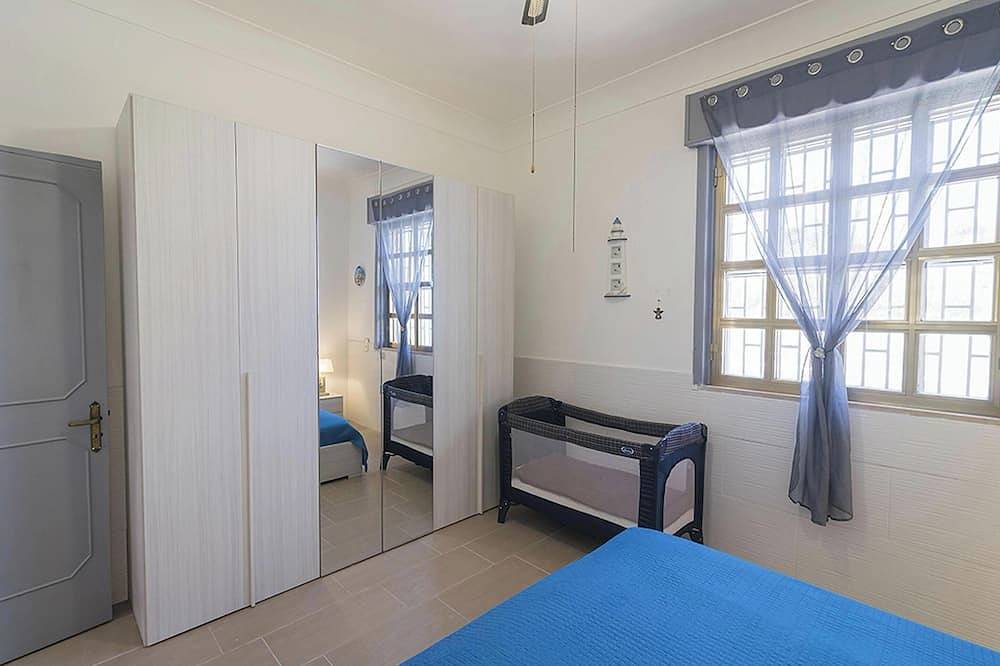 Villa Milon Near The Sea, Lecce, Italy in Torre Rinalda, Lecce Provinz