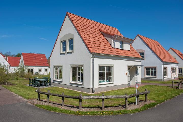 Ferienhaus für 7 Personen, mit Balkon/Terrasse und Terrasse sowie Garten in Bad Bentheim