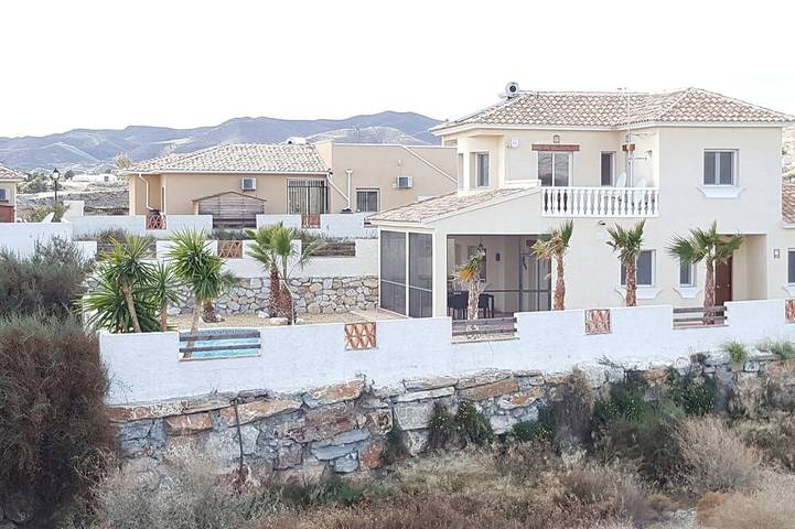 Casa rural para 6 personas, con jardín y terraza en Huércal-Overa