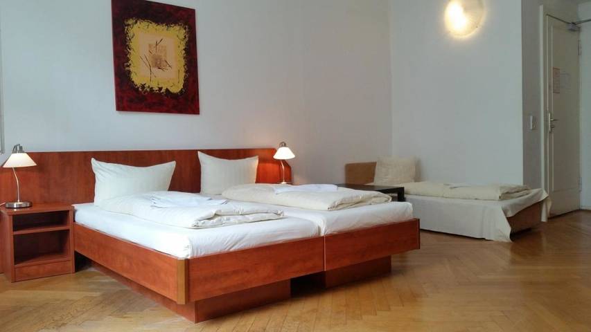 BnB für 5 Personen, mit Ausblick in Berlin - 3