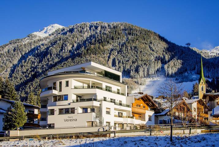 Ganze Ferienwohnung, Doppelzimmer mit Zusatzbett, Dusche, Wc in Ischgl, Verwall