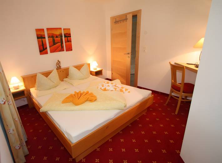 Ferienwohnung für 5 Personen, mit Garten im Zillertal