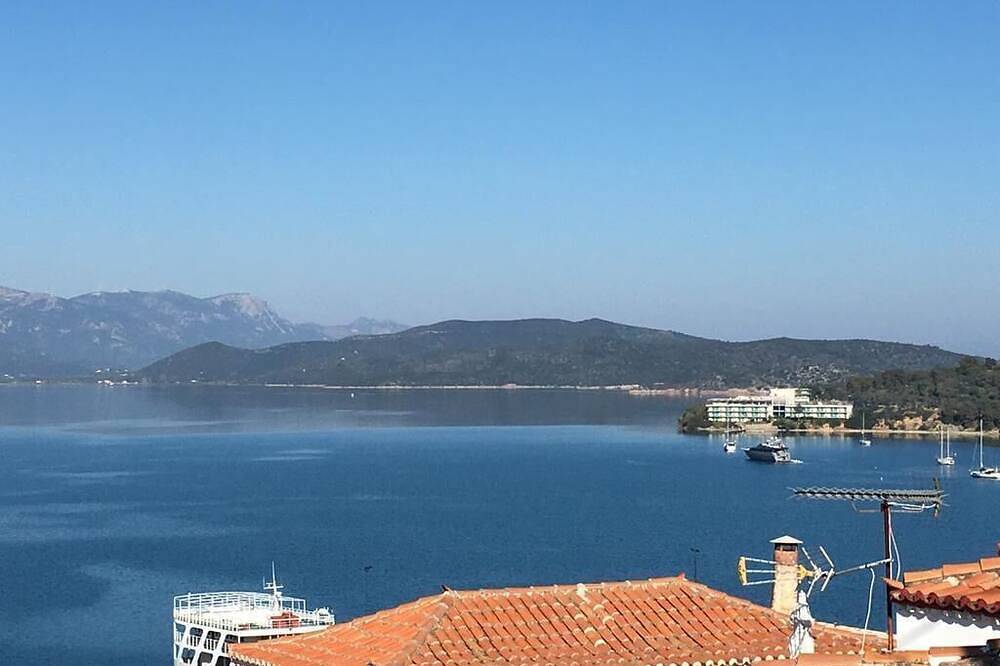 Villa auf der Insel Poros in Poros Stadt, Poros