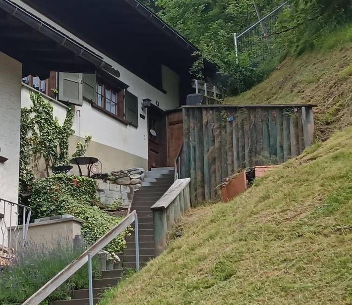 Ferienwohnung für 8 Personen, mit Balkon und Terrasse sowie Garten und Ausblick