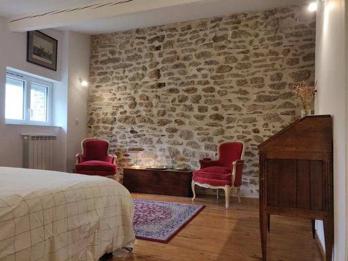 Location de vacances pour 2 personnes, avec piscine et vue ainsi que terrasse et jardin à Peyrins - 4