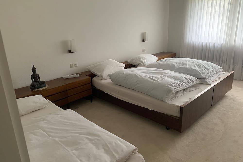 Apartamento inteiro, Apartment Wirtschaftswunder close to the city in Rheinfelden, Floresta Negra do Sul