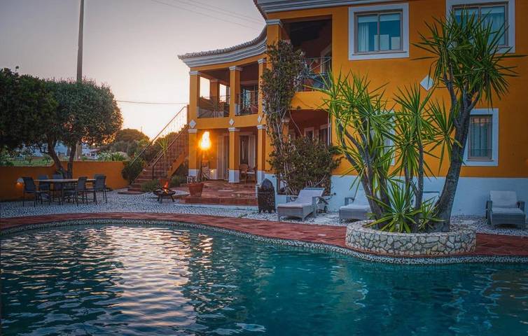 Ferielejlighed for 3 personer, med havblik og pool samt have i Lagos