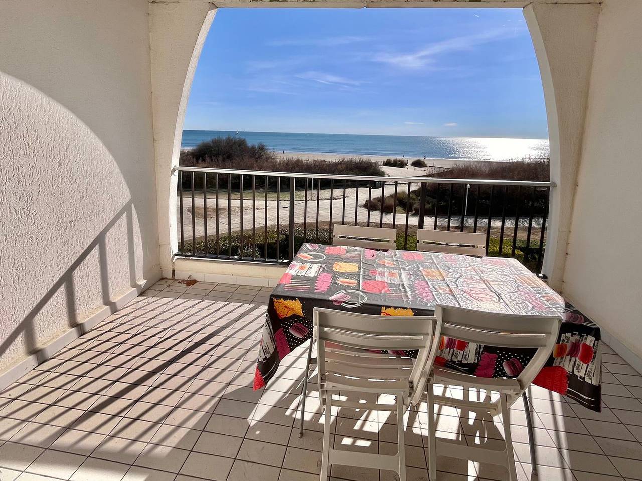 Apartamento entero, Apartamento frente a la playa con garaje in Le Couchant, La Grande-Motte