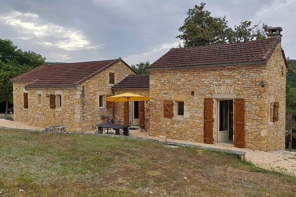 Nature and calm with indoor/outdoor pools and Spa in Daglan, Périgord Noir