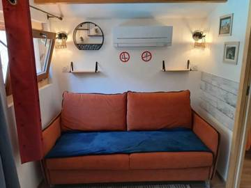 Gîte pour 2 personnes, avec terrasse et piscine à Mercuer