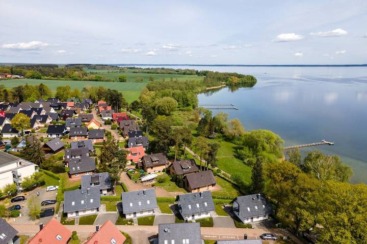 Ferienwohnung für 4 Personen, mit Ausblick und Garten an der Müritz