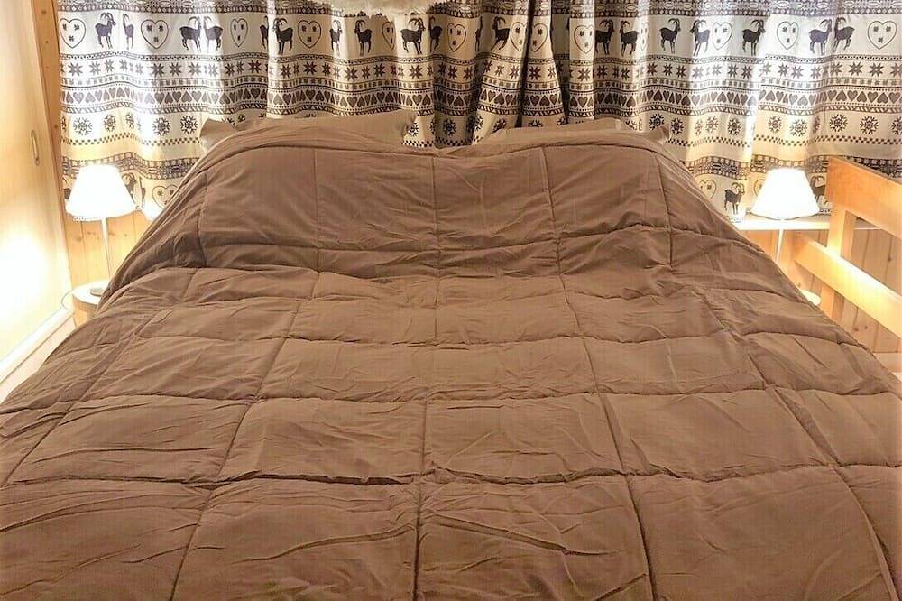 Ganze Wohnung, Außen: Wohnung für 3 Personen im 4. Stock mit Aufzug, Balkon mit Aussicht, Pendelbushaltestelle in d in Saint Luc, Anniviers