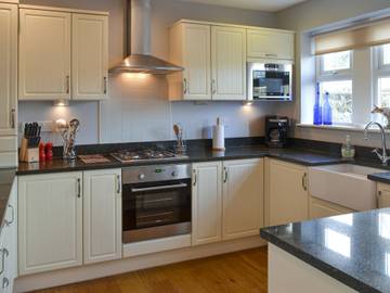 Log Cabin for 4 People in Northumberland Coast, North East England, Photo 4