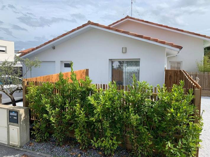 Chambre d’hôte pour 3 personnes, avec terrasse et piscine ainsi que jacuzzi et jardin à Capbreton - 4
