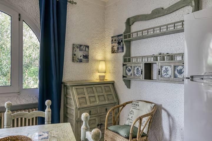 Apartamento vacacional 'Art-apartamentos Revilla Tacke F' con terraza privada, jardín compartido y Wi-Fi in Ampuriabrava, Alt Empordà