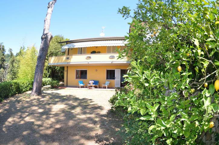 Bauernhaus für 8 Personen mit Pool in Massarosa, Italienische Riviera