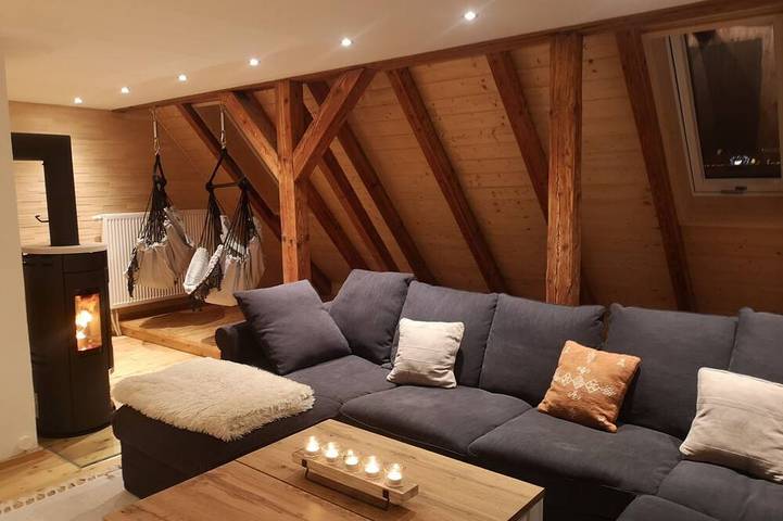 Ferienwohnung für 6 Personen, mit Sauna und Whirlpool sowie Garten in Hohenberg an der Eger