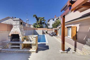 Villa for 5 People in Pula-Medulin, Pula, Photo 4