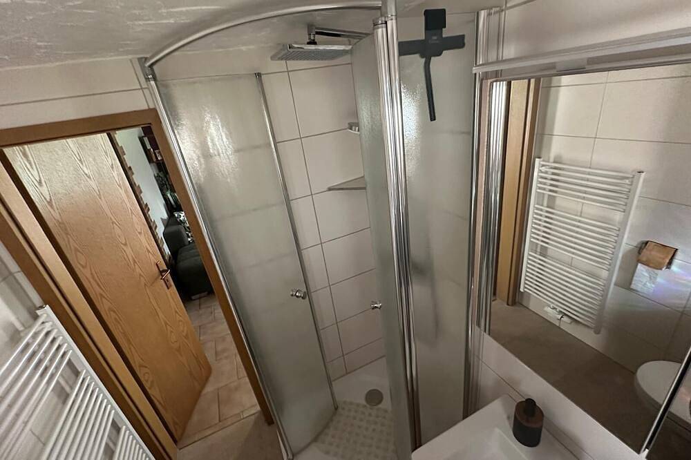 Ganze Wohnung, Ferienwohnung 'Bella Petit' mit privater Terrasse und Wlan in Wolferborn, Büdingen