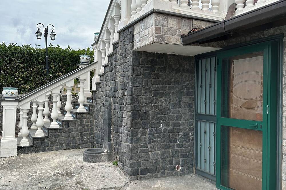 Appartamento intero, Alloggio immerso nel parco del Vesuvio con una vista su tutto il golfo di Napoli in Torre del Greco, Parco nazionale del Vesuvio