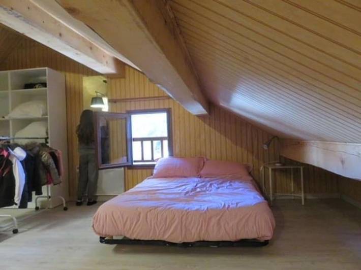 Gîte pour 6 personnes, avec vue et terrasse, animaux acceptés à Puyvalador - 4