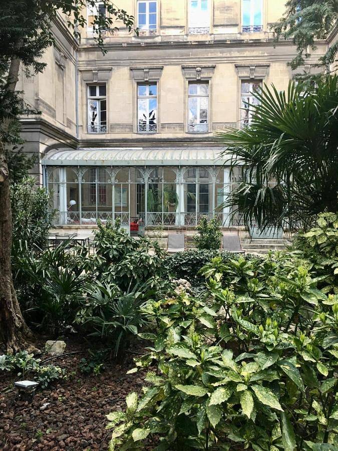 Gîte pour 6 personnes, avec jardin dans Palais des Papes
