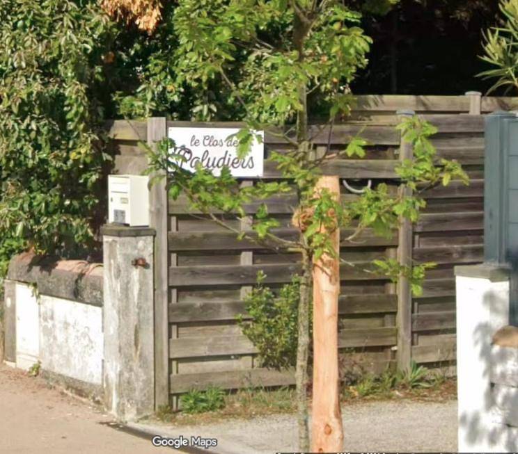 Family Room with Private Bathroom in Saint-Hilaire-de-Riez, Vallée de la Loire