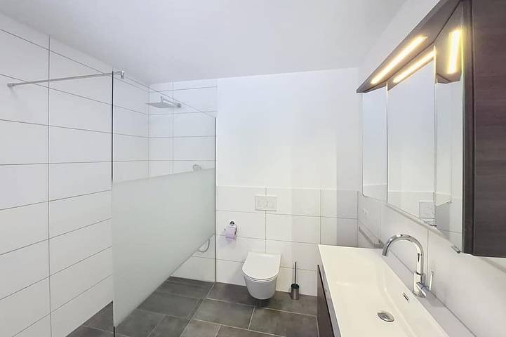 Ganze Wohnung, Halbeis in Tuxer Alpen, Pfons