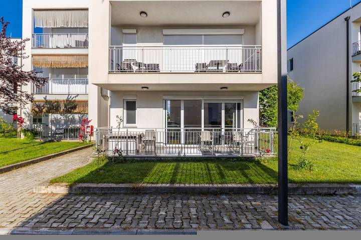 Gîte pour 5 personnes, avec jardin ainsi que balcon et piscine, adapté aux familles dans Lezhë - 2