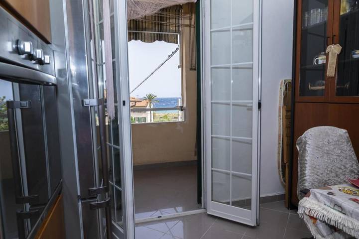 Ferienwohnung für 4 Personen, mit Balkon und Terrasse sowie Ausblick in Bordighera - 3