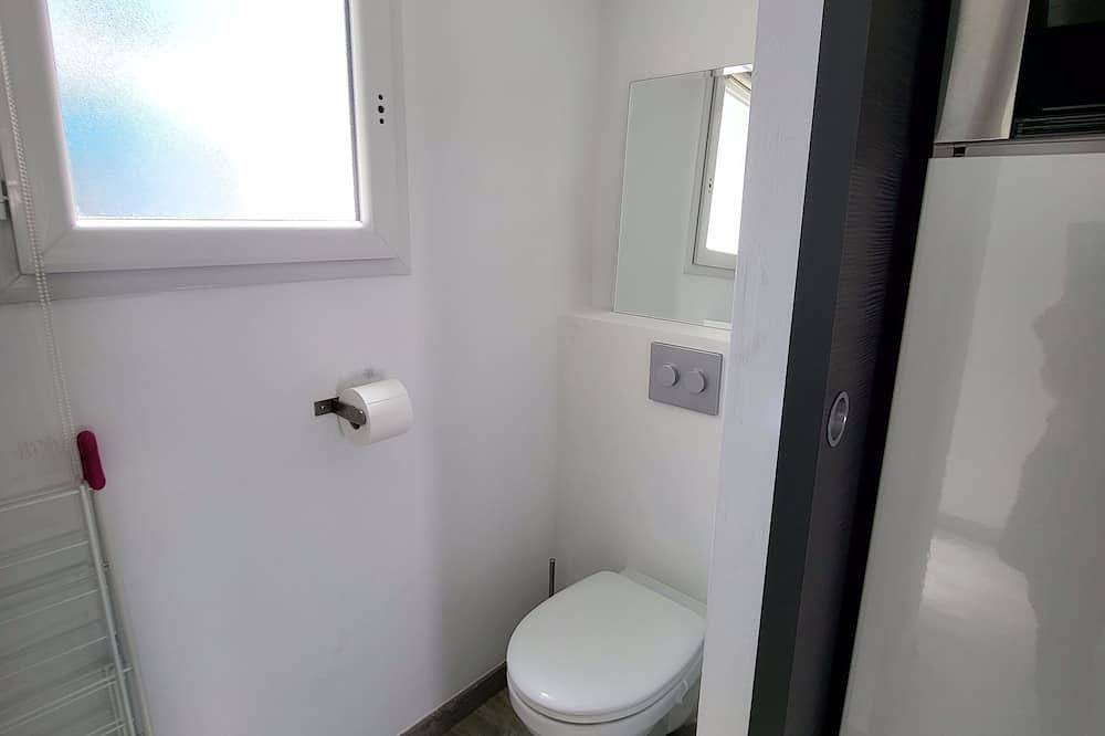 Entire apartment, Studio mezzanine Saint Bres. 20min de Montpellier in Saint-Brès (Hérault), Côte d'Améthyste