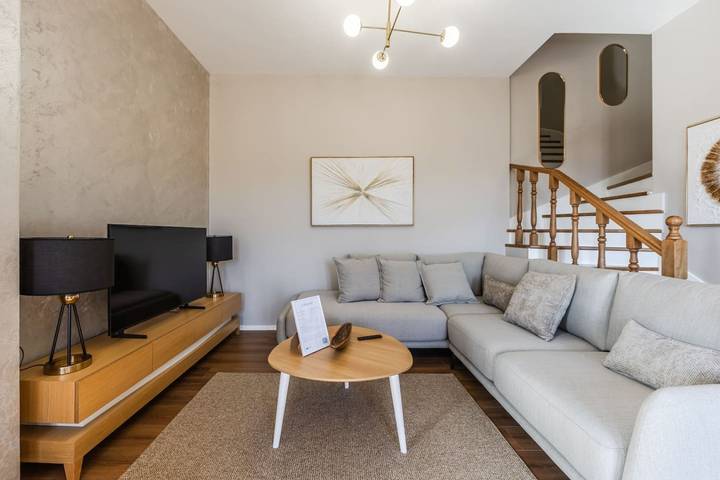 Villa pour 6 personnes, avec jardin et balcon, adapté aux familles en Albanie - 4