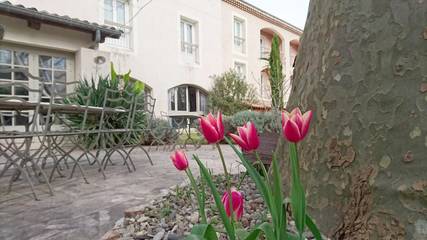 Hôtel pour 2 personnes, avec jardin et jacuzzi à Rochemaure