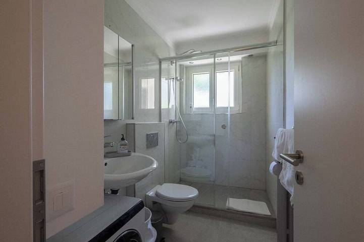 Ganze Wohnung, 2-Room Apartment in Zurich in Zürich Zustellkreis, Zürich