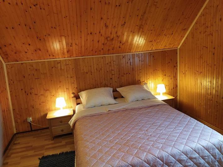 Gîte pour 2 personnes, avec vue et jardin dans Poljanak - 3