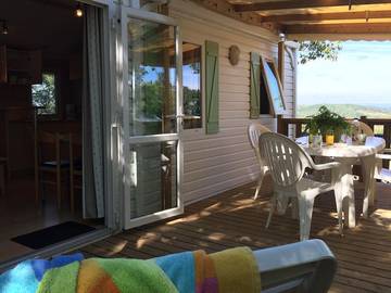 Camping für 5 Personen in Saint-Laurent-la-Vallée, Périgord Noir, Bild 3