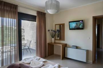 Villa for 8 People in Almyrida, Vamos, Photo 3