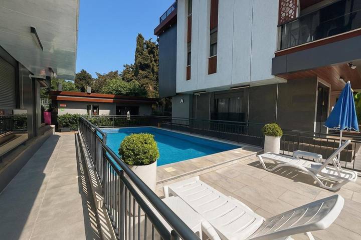 Ferienwohnung für 4 Personen, mit Garten und Pool sowie Ausblick in Antalya