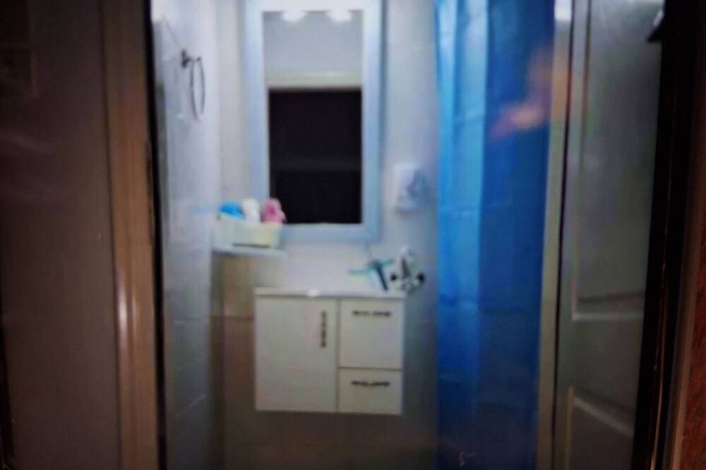 Ein sehr schönes Haus mit Telendos Aussicht. Der richtige Ort zu sein in Mirties, Kalymnos