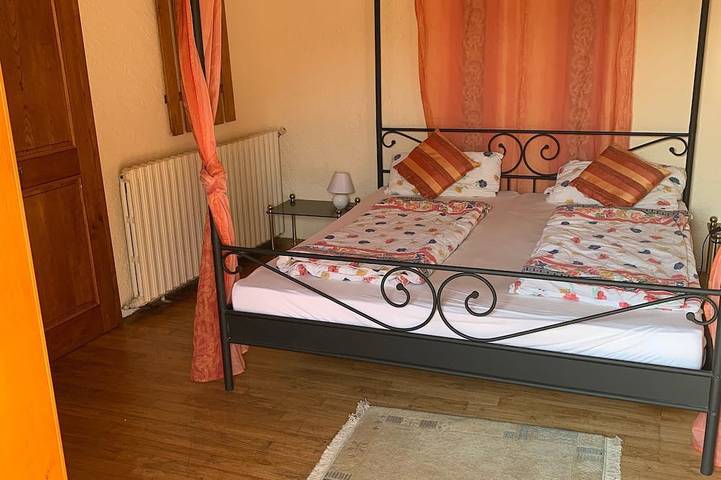 Location de vacances pour 6 personnes, avec piscine ainsi que jardin et balcon, animaux acceptés à Aujac - 3