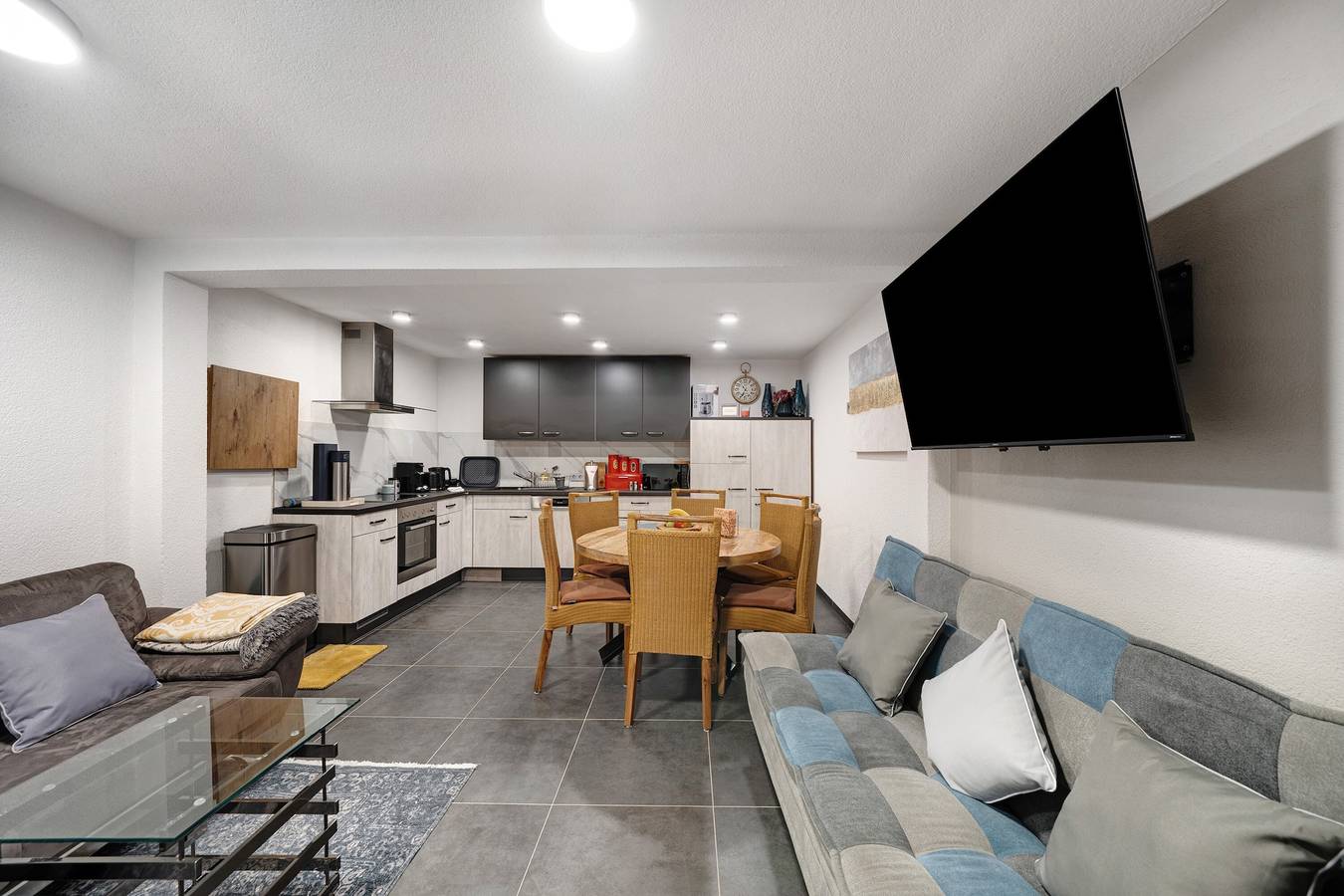 Ganze Wohnung, Ferienwohnung 'Dina' mit privater Terrasse, Balkon und Wlan in Haslach im Kinzigtal, Kinzigtal