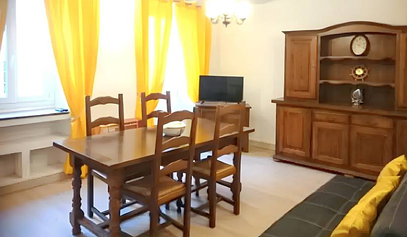 Location de vacances pour 4 personnes, avec terrasse à Jaujac - 2