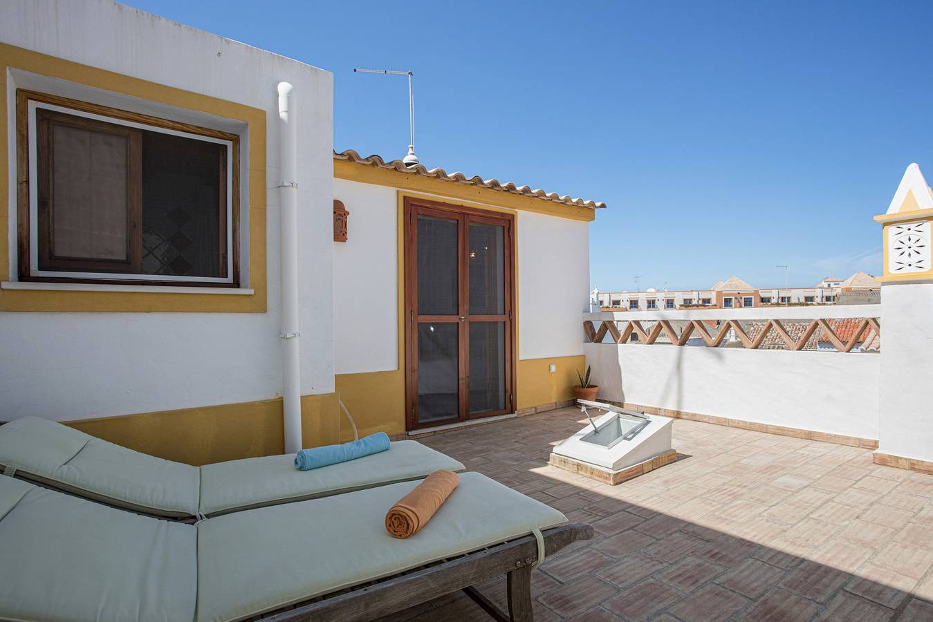 Casa de Férias 'Milita' com Terraço Privado, Varanda e Wi-Fi in Tavira, Tavira (Santiago)