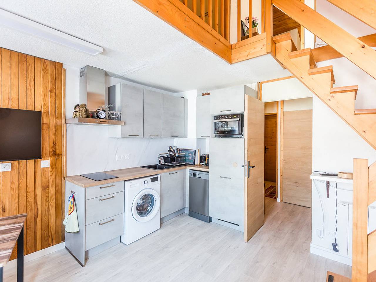 Apartamento entero, Dúplex renovado de 3 habitaciones con balcón, cerca de pistas y tiendas en Montchavin (La Plagne) in La Plagne, Bellentre