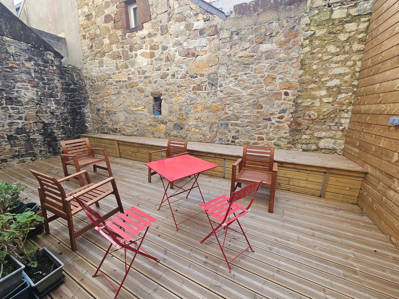 Casa Vacacional 'Le Toudouze, Au Bord Du Quai' con Vista al Mar y Terraza Privada in Camaret-sur-Mer, Iroise