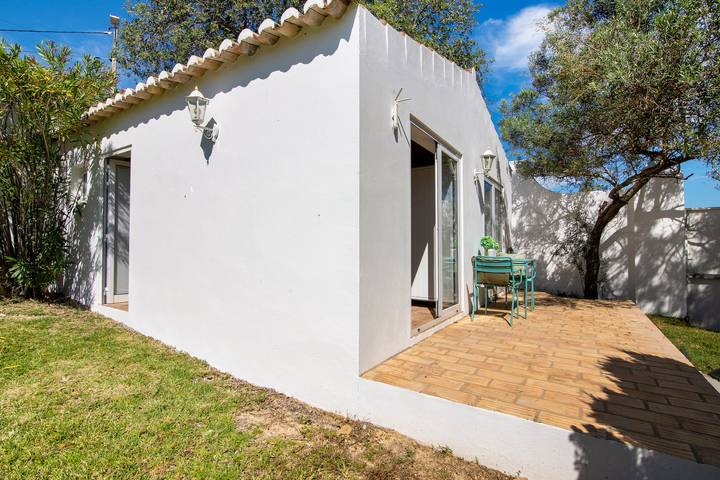 Gîte pour 2 personnes, avec jacuzzi et jardin dans Boliqueime - 4