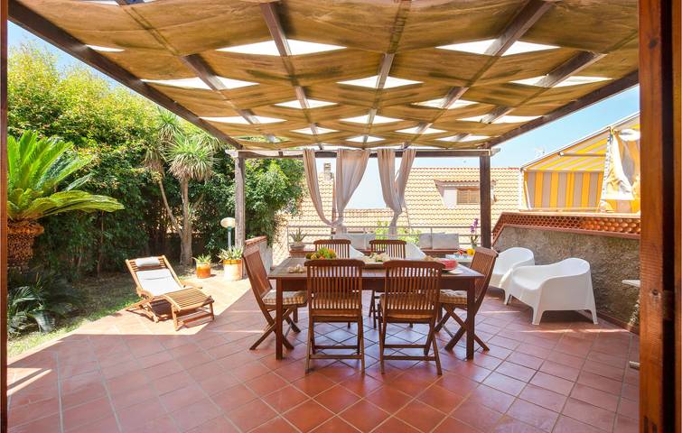 Apartamento con vistas al mar, aire acondicionado y aparcamiento - 300m de la playa in Gizzeria, Provincia de Catanzaro