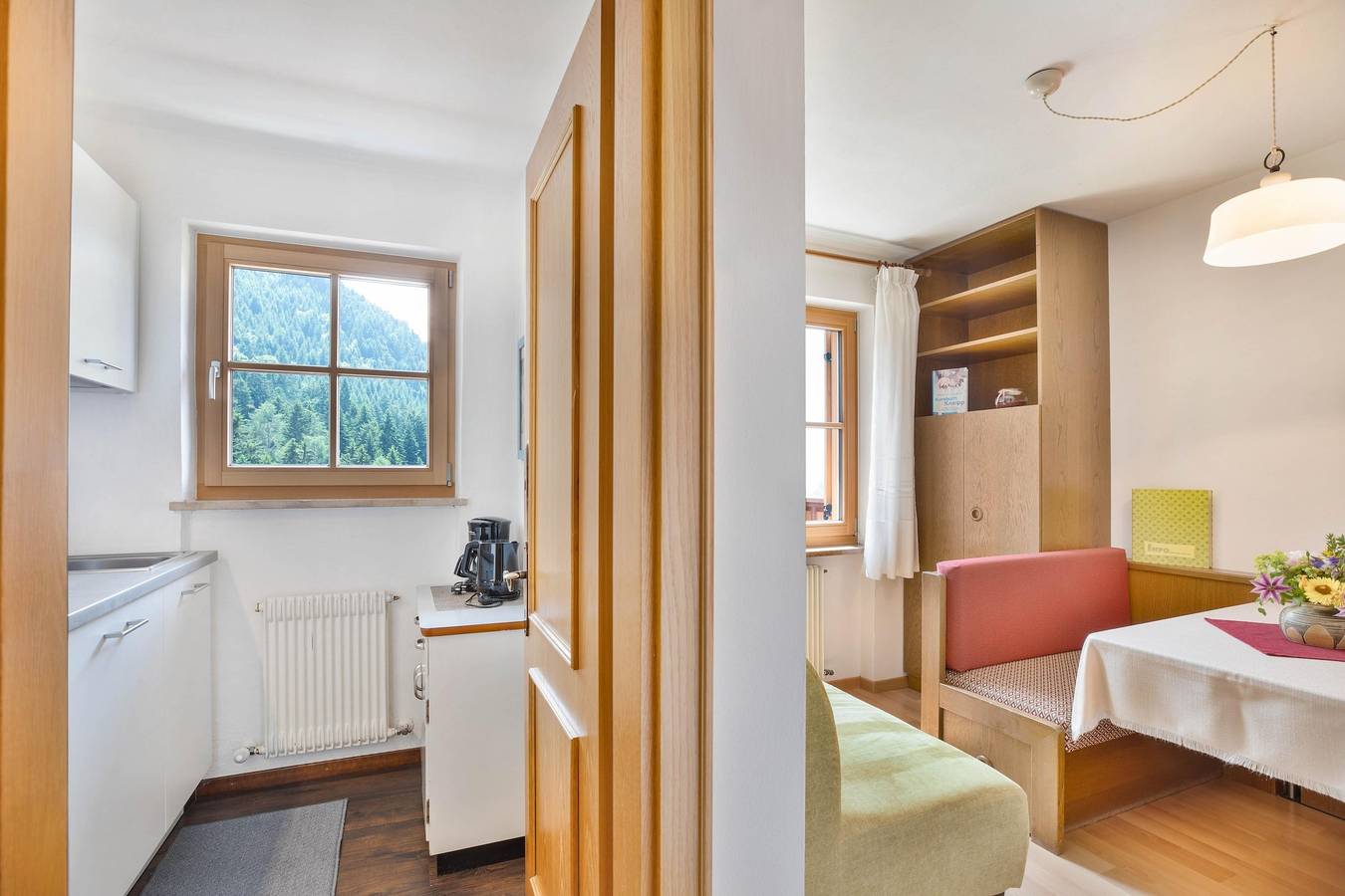 Ganze Wohnung, Ferienwohnung "Gabrielli Anna" mit Bergblick, Wlan, Terrasse & Garten in Truden im Naturpark, Südtirol